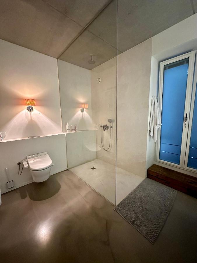 Room In Luxurious Apartment Hamburg Exterior foto